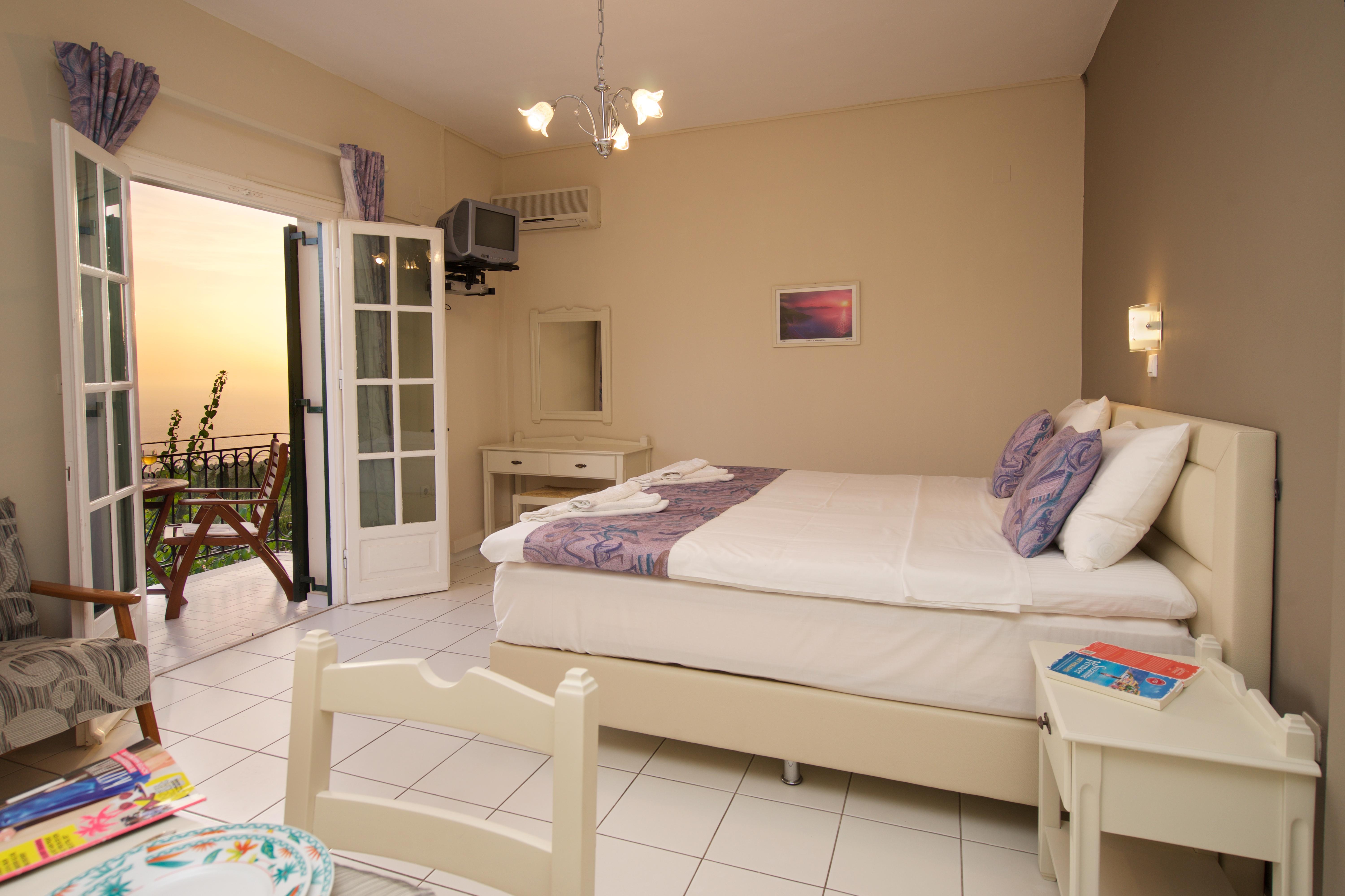 Studios Vrionis Panoramic Sunset Mesovounia  Exterior foto