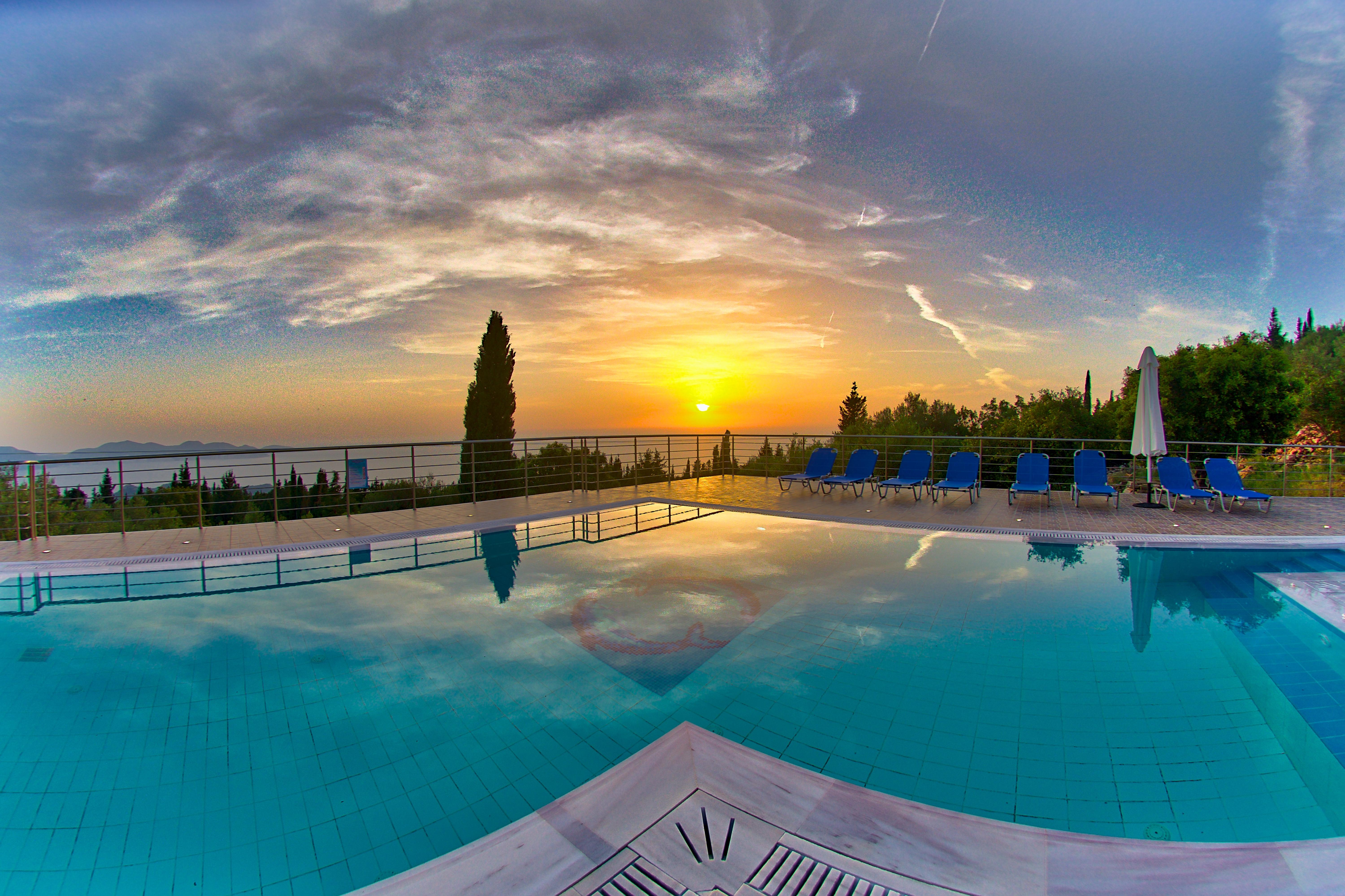 Studios Vrionis Panoramic Sunset Mesovounia  Exterior foto